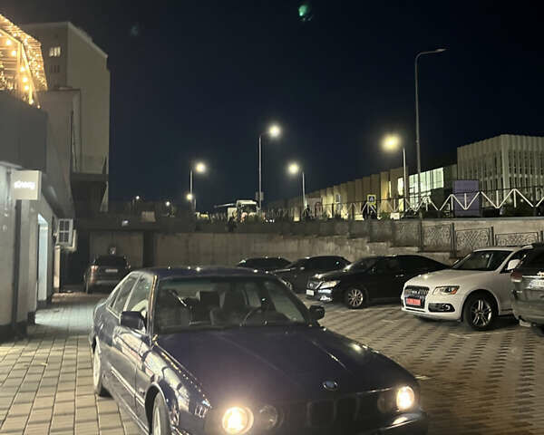 Синій БМВ 5 Серія, об'ємом двигуна 2 л та пробігом 450 тис. км за 2999 $, фото 6 на Automoto.ua