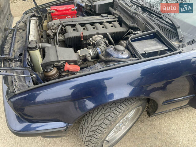 Синий БМВ 5 Серия, объемом двигателя 2 л и пробегом 213 тыс. км за 2999 $, фото 19 на Automoto.ua