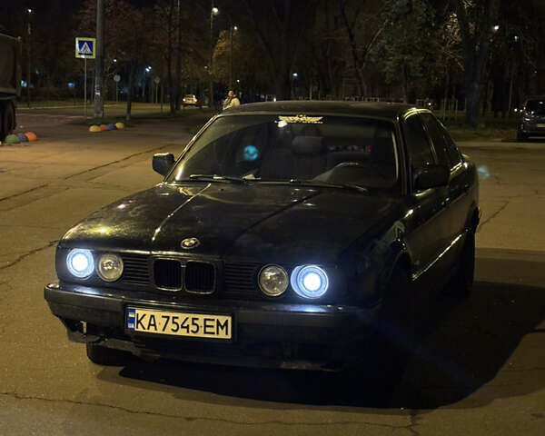 Синий БМВ 5 Серия, объемом двигателя 2.8 л и пробегом 300 тыс. км за 1800 $, фото 1 на Automoto.ua