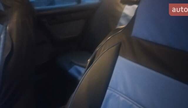 Синий БМВ 5 Серия, объемом двигателя 2.5 л и пробегом 288 тыс. км за 2800 $, фото 13 на Automoto.ua