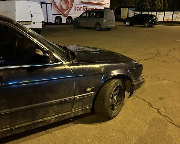 Синий БМВ 5 Серия, объемом двигателя 2.8 л и пробегом 300 тыс. км за 1800 $, фото 6 на Automoto.ua