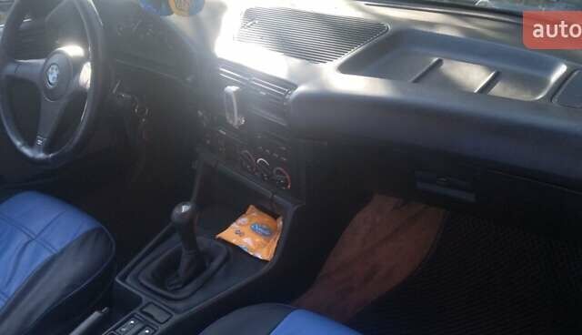 Синий БМВ 5 Серия, объемом двигателя 2.5 л и пробегом 288 тыс. км за 2800 $, фото 3 на Automoto.ua