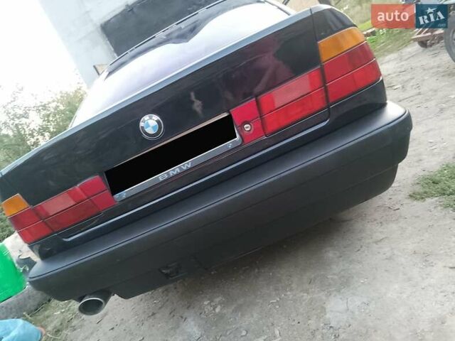 Синий БМВ 5 Серия, объемом двигателя 2 л и пробегом 250 тыс. км за 2650 $, фото 4 на Automoto.ua