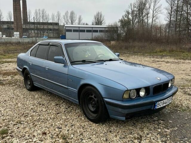 Синій БМВ 5 Серія, об'ємом двигуна 2.5 л та пробігом 326 тис. км за 2000 $, фото 1 на Automoto.ua