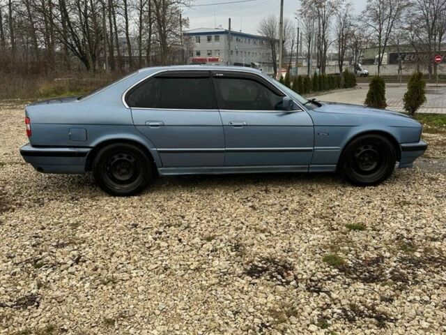 Синій БМВ 5 Серія, об'ємом двигуна 2.5 л та пробігом 326 тис. км за 2000 $, фото 5 на Automoto.ua