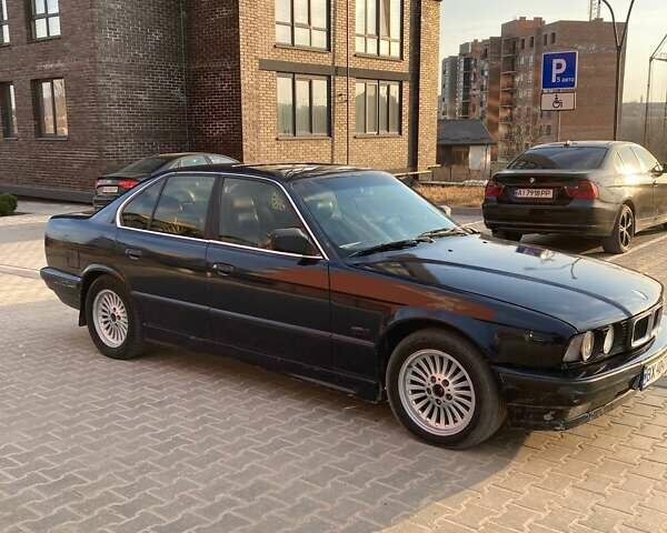 Синий БМВ 5 Серия, объемом двигателя 3 л и пробегом 480 тыс. км за 3200 $, фото 1 на Automoto.ua