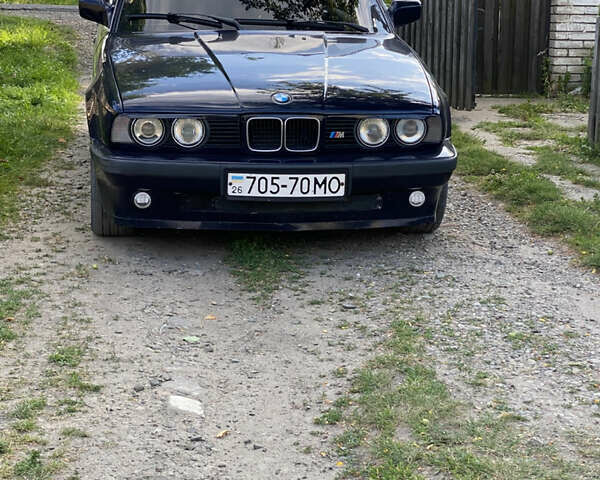 Синий БМВ 5 Серия, объемом двигателя 2.4 л и пробегом 370 тыс. км за 4000 $, фото 4 на Automoto.ua