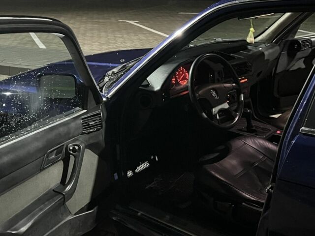 Синій БМВ 5 Серія, об'ємом двигуна 2 л та пробігом 300 тис. км за 2250 $, фото 6 на Automoto.ua