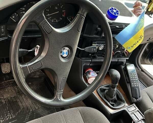 Синий БМВ 5 Серия, объемом двигателя 2.5 л и пробегом 430 тыс. км за 1500 $, фото 4 на Automoto.ua