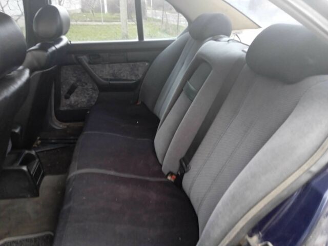 Синий БМВ 5 Серия, объемом двигателя 2.5 л и пробегом 750 тыс. км за 1500 $, фото 3 на Automoto.ua