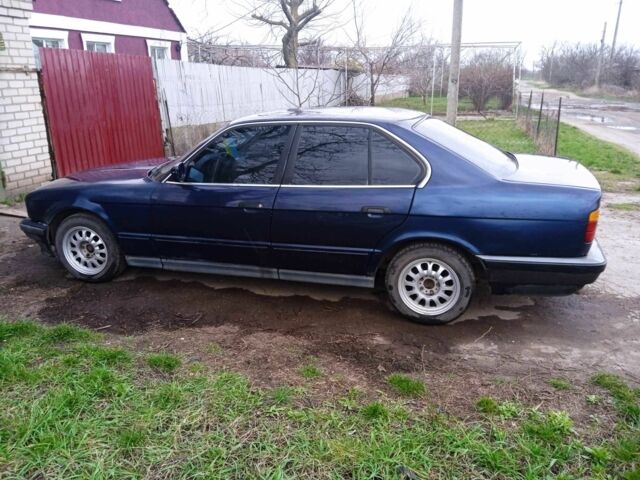 Синий БМВ 5 Серия, объемом двигателя 2.5 л и пробегом 750 тыс. км за 1500 $, фото 5 на Automoto.ua