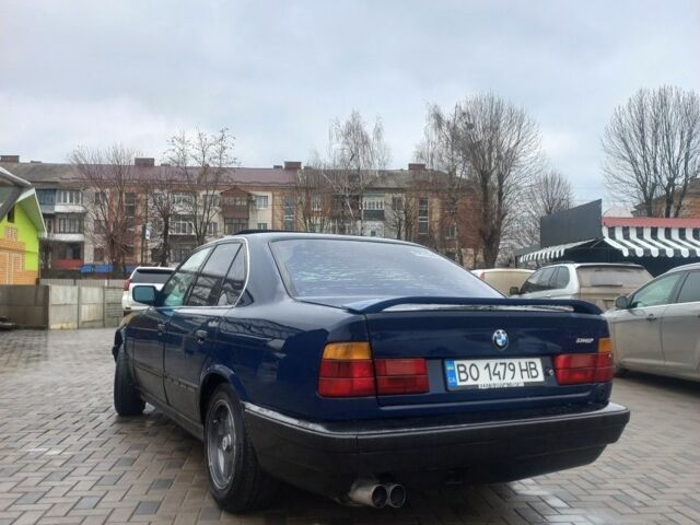 Синий БМВ 5 Серия, объемом двигателя 1.8 л и пробегом 400 тыс. км за 2250 $, фото 3 на Automoto.ua