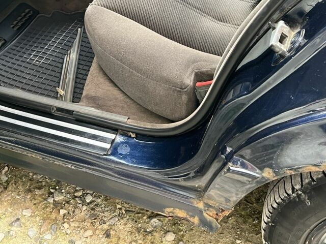 Синий БМВ 5 Серия, объемом двигателя 2.5 л и пробегом 430 тыс. км за 1500 $, фото 9 на Automoto.ua