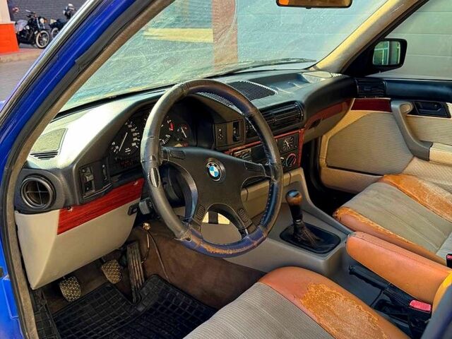 Синий БМВ 5 Серия, объемом двигателя 2.5 л и пробегом 200 тыс. км за 2150 $, фото 5 на Automoto.ua