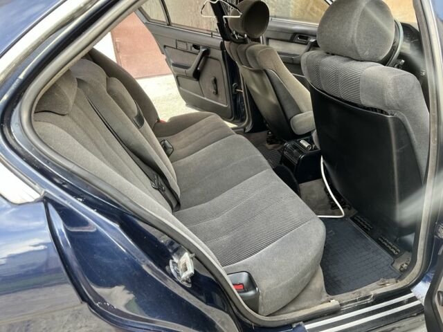 Синий БМВ 5 Серия, объемом двигателя 2.5 л и пробегом 430 тыс. км за 1500 $, фото 3 на Automoto.ua