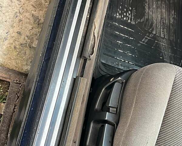 Синий БМВ 5 Серия, объемом двигателя 2.5 л и пробегом 430 тыс. км за 1500 $, фото 8 на Automoto.ua