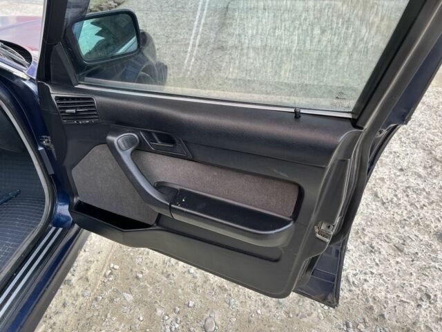 Синий БМВ 5 Серия, объемом двигателя 2.5 л и пробегом 430 тыс. км за 1500 $, фото 4 на Automoto.ua