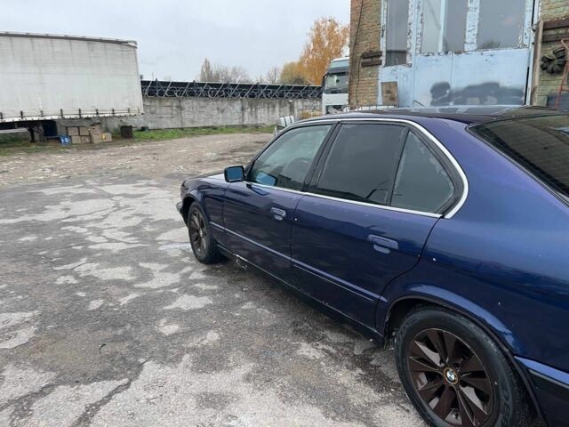 Синій БМВ 5 Серія, об'ємом двигуна 2 л та пробігом 250 тис. км за 1999 $, фото 1 на Automoto.ua
