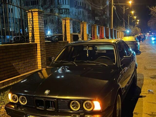 Синий БМВ 5 Серия, объемом двигателя 2 л и пробегом 350 тыс. км за 2000 $, фото 1 на Automoto.ua