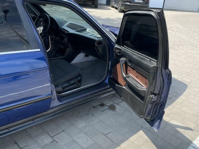Синій БМВ 5 Серія, об'ємом двигуна 2 л та пробігом 300 тис. км за 1600 $, фото 19 на Automoto.ua
