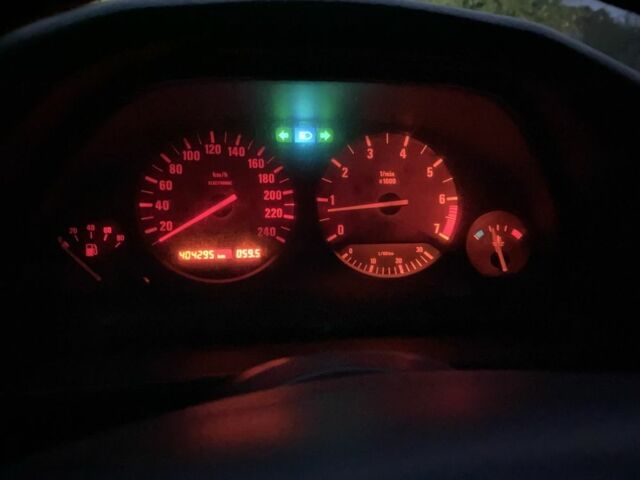 Синій БМВ 5 Серія, об'ємом двигуна 2 л та пробігом 400 тис. км за 2500 $, фото 8 на Automoto.ua