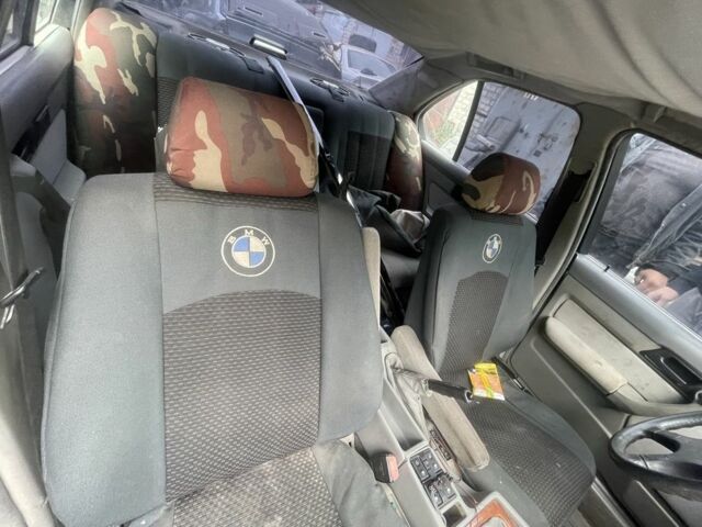 Синій БМВ 5 Серія, об'ємом двигуна 2 л та пробігом 333 тис. км за 1600 $, фото 5 на Automoto.ua