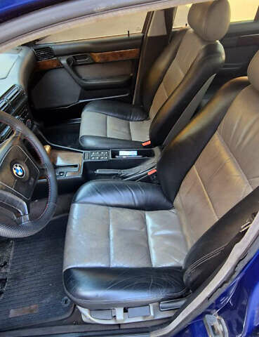 Синій БМВ 5 Серія, об'ємом двигуна 2.44 л та пробігом 450 тис. км за 4000 $, фото 11 на Automoto.ua