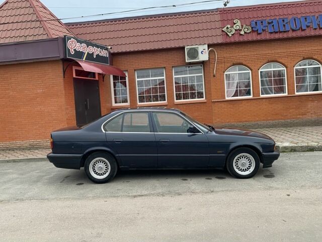 Синій БМВ 5 Серія, об'ємом двигуна 2 л та пробігом 400 тис. км за 2500 $, фото 3 на Automoto.ua