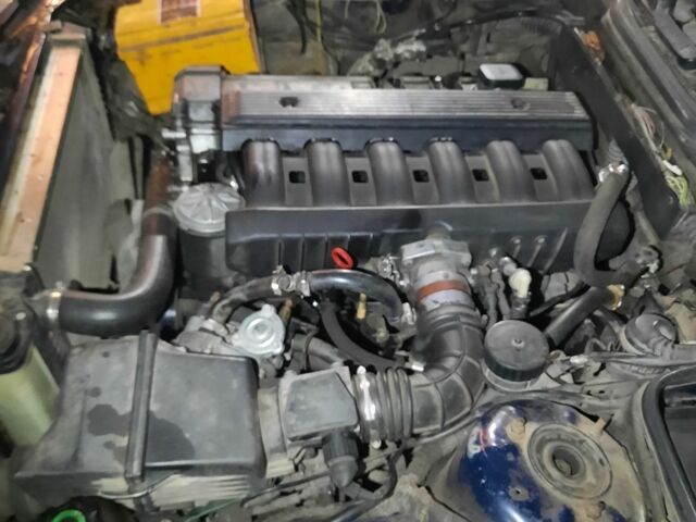 Синій БМВ 5 Серія, об'ємом двигуна 2 л та пробігом 123 тис. км за 1539 $, фото 6 на Automoto.ua