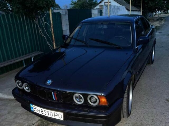 Синий БМВ 5 Серия, объемом двигателя 2 л и пробегом 350 тыс. км за 2000 $, фото 2 на Automoto.ua