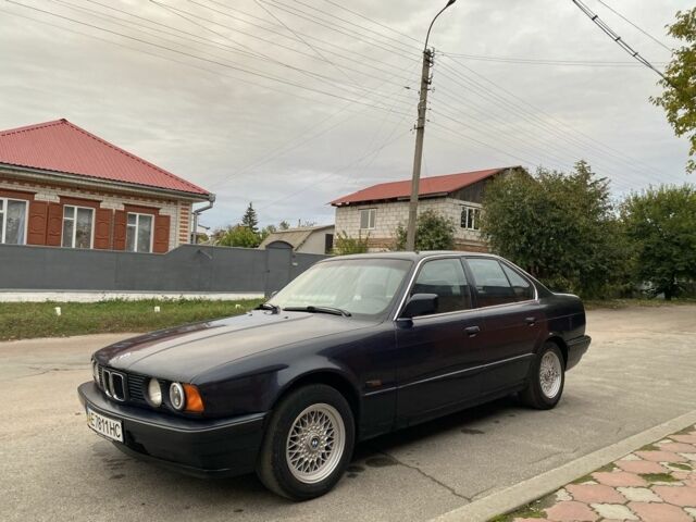 Синій БМВ 5 Серія, об'ємом двигуна 2 л та пробігом 400 тис. км за 2500 $, фото 2 на Automoto.ua