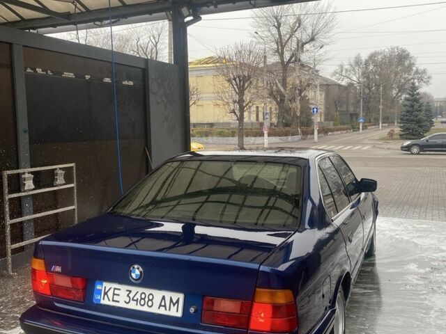 Синий БМВ 5 Серия, объемом двигателя 2 л и пробегом 530 тыс. км за 2399 $, фото 3 на Automoto.ua