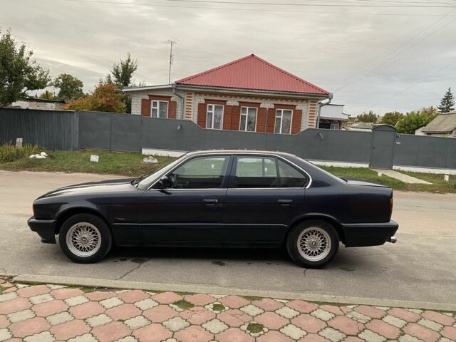 Синій БМВ 5 Серія, об'ємом двигуна 2 л та пробігом 400 тис. км за 2500 $, фото 5 на Automoto.ua