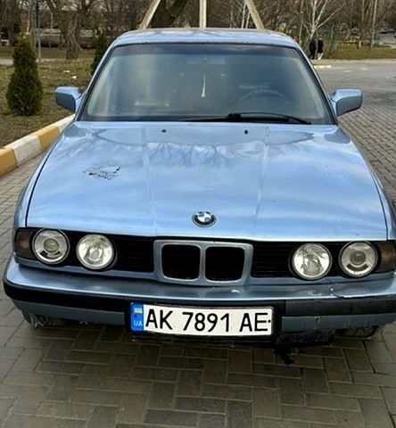 Синий БМВ 5 Серия, объемом двигателя 2 л и пробегом 200 тыс. км за 1500 $, фото 4 на Automoto.ua