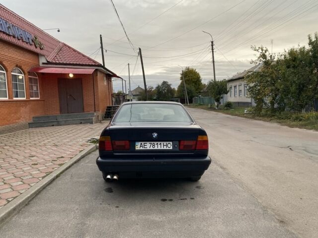 Синій БМВ 5 Серія, об'ємом двигуна 2 л та пробігом 400 тис. км за 2500 $, фото 4 на Automoto.ua