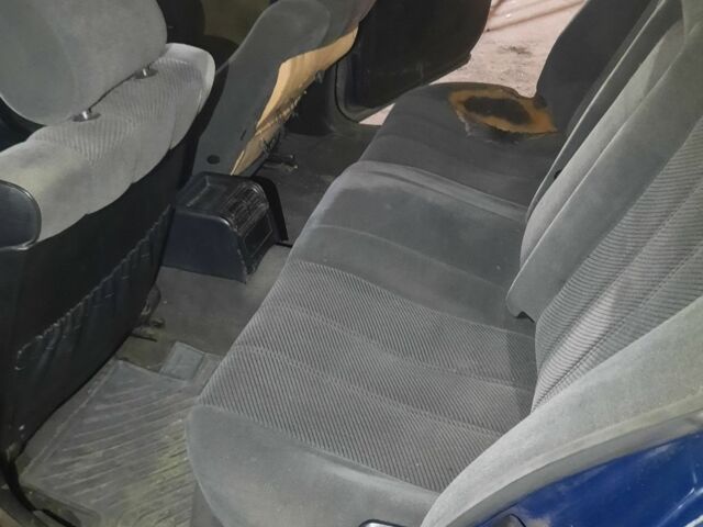 Синій БМВ 5 Серія, об'ємом двигуна 2 л та пробігом 123 тис. км за 1539 $, фото 5 на Automoto.ua