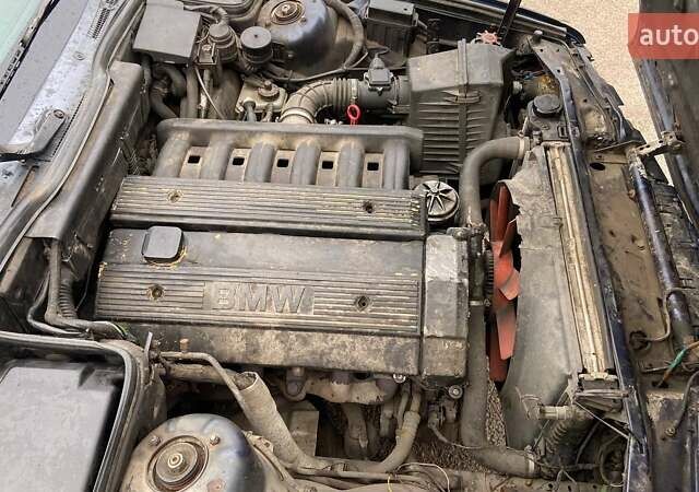 Синий БМВ 5 Серия, объемом двигателя 2 л и пробегом 500 тыс. км за 2700 $, фото 8 на Automoto.ua