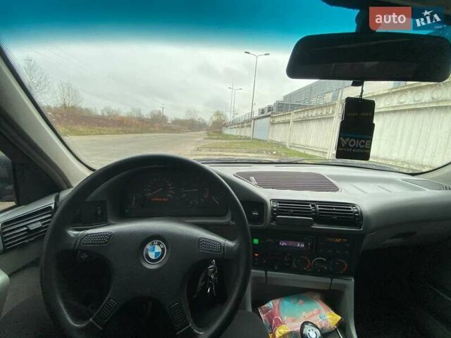 Синий БМВ 5 Серия, объемом двигателя 2 л и пробегом 500 тыс. км за 2700 $, фото 7 на Automoto.ua