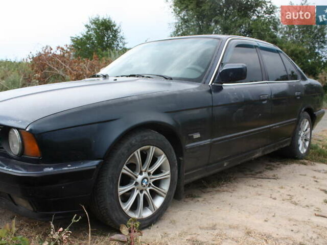 Синий БМВ 5 Серия, объемом двигателя 2 л и пробегом 900 тыс. км за 2300 $, фото 4 на Automoto.ua