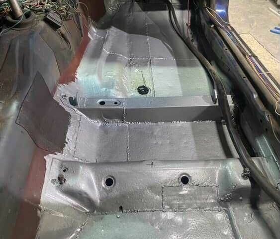 Синій БМВ 5 Серія, об'ємом двигуна 2 л та пробігом 500 тис. км за 2800 $, фото 7 на Automoto.ua