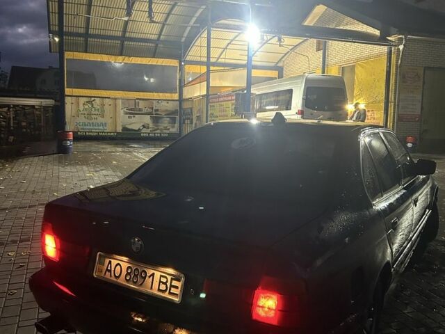 Синій БМВ 5 Серія, об'ємом двигуна 2 л та пробігом 487 тис. км за 2450 $, фото 3 на Automoto.ua