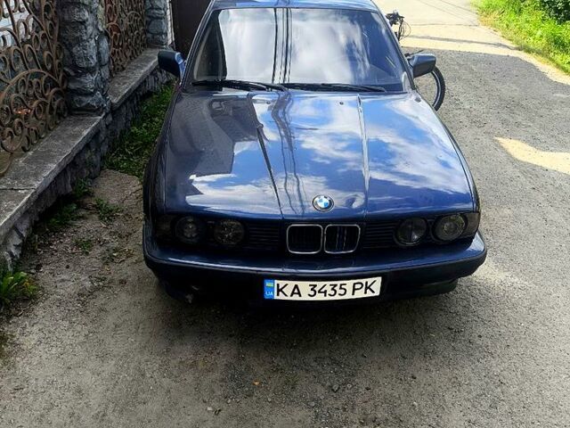 Синій БМВ 5 Серія, об'ємом двигуна 2 л та пробігом 360 тис. км за 2700 $, фото 2 на Automoto.ua