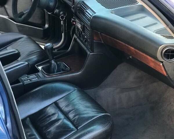 Синий БМВ 5 Серия, объемом двигателя 3.5 л и пробегом 260 тыс. км за 3600 $, фото 10 на Automoto.ua