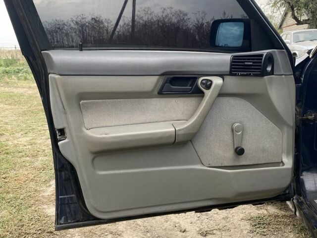 Синий БМВ 5 Серия, объемом двигателя 1.8 л и пробегом 310 тыс. км за 1200 $, фото 11 на Automoto.ua