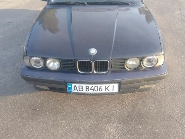 Синий БМВ 5 Серия, объемом двигателя 2 л и пробегом 303 тыс. км за 2500 $, фото 6 на Automoto.ua