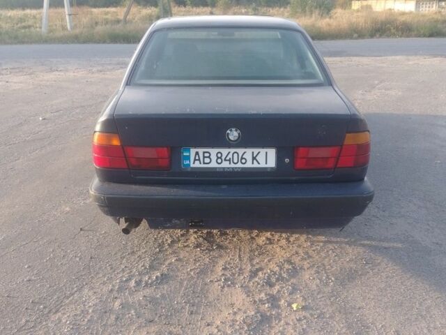 Синий БМВ 5 Серия, объемом двигателя 2 л и пробегом 303 тыс. км за 2500 $, фото 3 на Automoto.ua