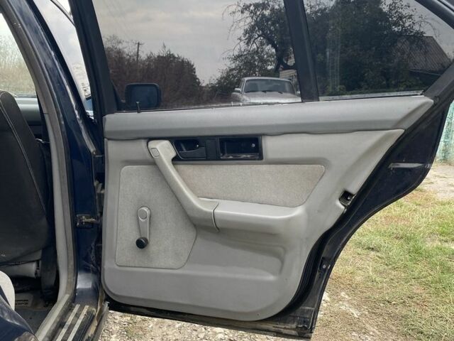 Синий БМВ 5 Серия, объемом двигателя 1.8 л и пробегом 310 тыс. км за 1200 $, фото 15 на Automoto.ua