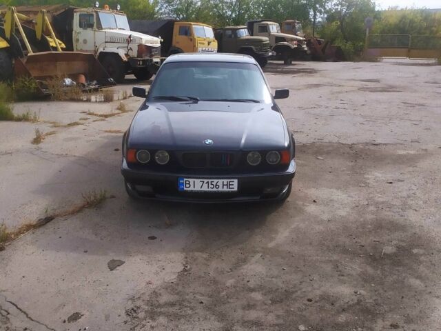 Синий БМВ 5 Серия, объемом двигателя 1.8 л и пробегом 1000 тыс. км за 3000 $, фото 7 на Automoto.ua