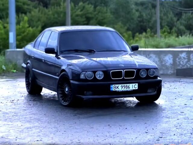Синий БМВ 5 Серия, объемом двигателя 2.5 л и пробегом 381 тыс. км за 2450 $, фото 4 на Automoto.ua