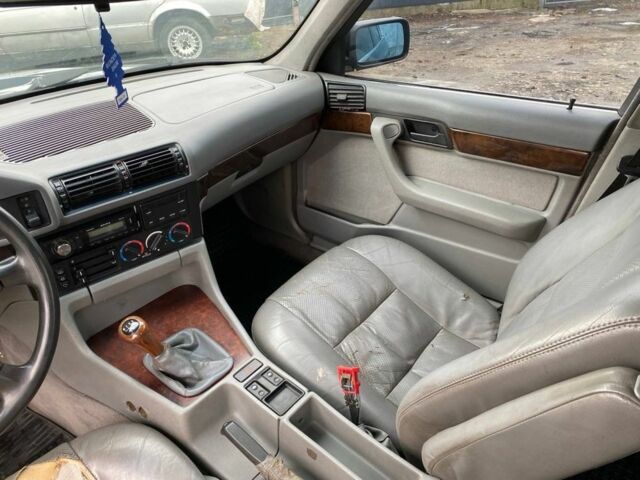 Синій БМВ 5 Серія, об'ємом двигуна 2 л та пробігом 300 тис. км за 2200 $, фото 16 на Automoto.ua